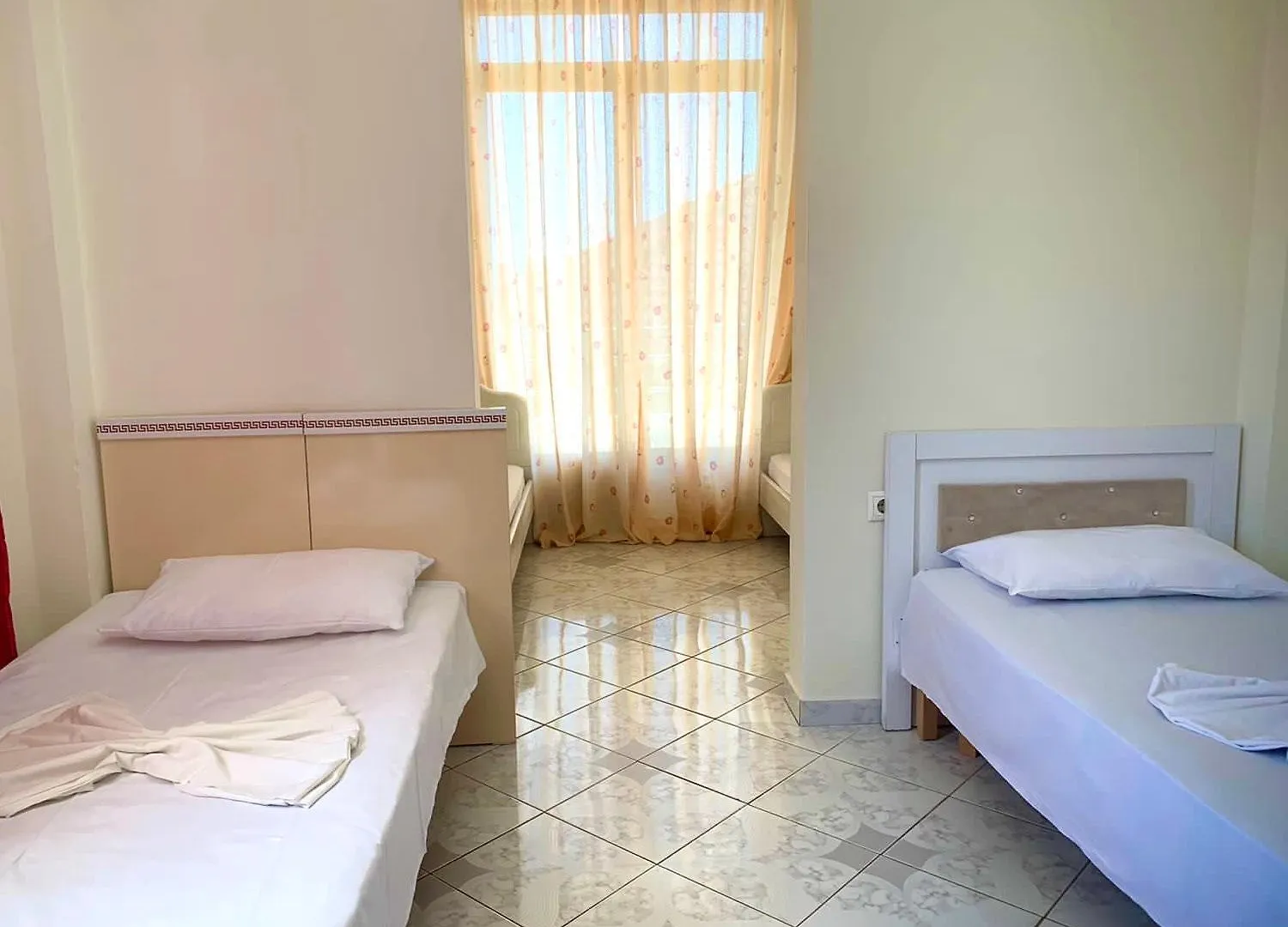 City Center Sarande 3*,